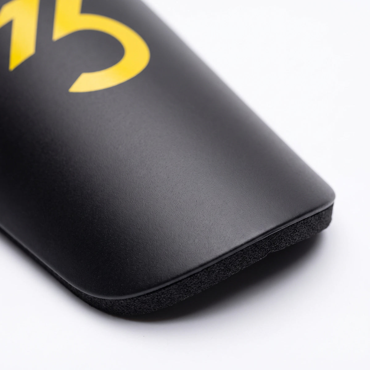 miniguard shin protection soccer Pads Lightweight Breathable